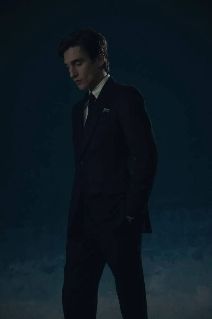 Anzug aus robustem mitternachtblauem Wolltwill — Monokel Berlin