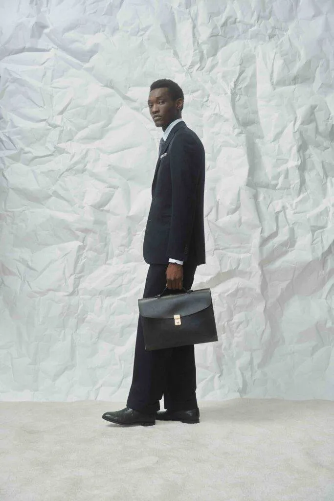 High Twisted Yarn Midnight Blue Knitterfreier Maßanzug — Monokel Berlin