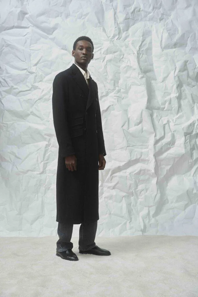 Black Fine Wool Double Breasted Long Coat — Monokel Berlin