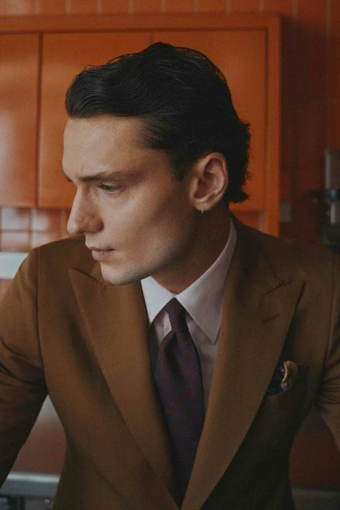 Camel coloured Wolle-Maßanzug — Monokel Berlin