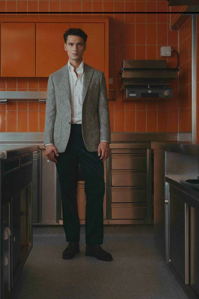 Jadengruen-beiges Glencheck-Sakko mit Zimtfarbenem Überkaro — Monokel Berlin