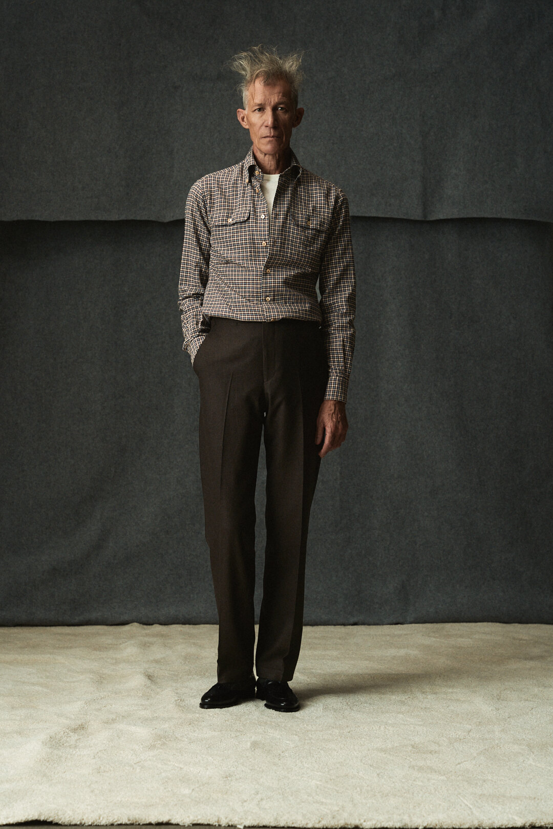 Chocolate Brown Twill Utility Jacket mit Blue Camel Check Hemd und Hose, Ansicht 2
