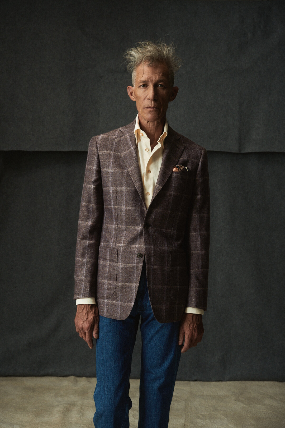 Purple Sharkskin Sakko mit Cream Flannel Hemd und Hose, Ansicht 6