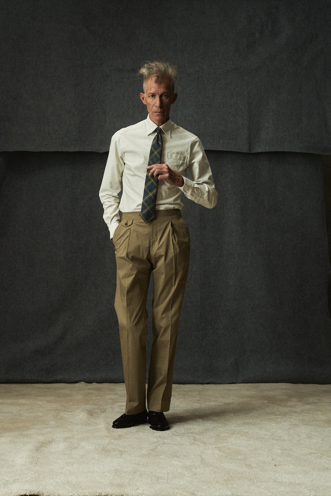 Navy Blue Double Breasted Sakko mit Sage Stripe Oxford und Grape Leaf Hose, Ansicht 8