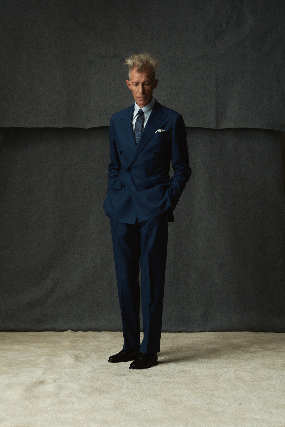 Petrol Blue Wool Double Breasted Anzug mit Light Blue Poplin Fil-A-Fil Hemd, Ansicht 5