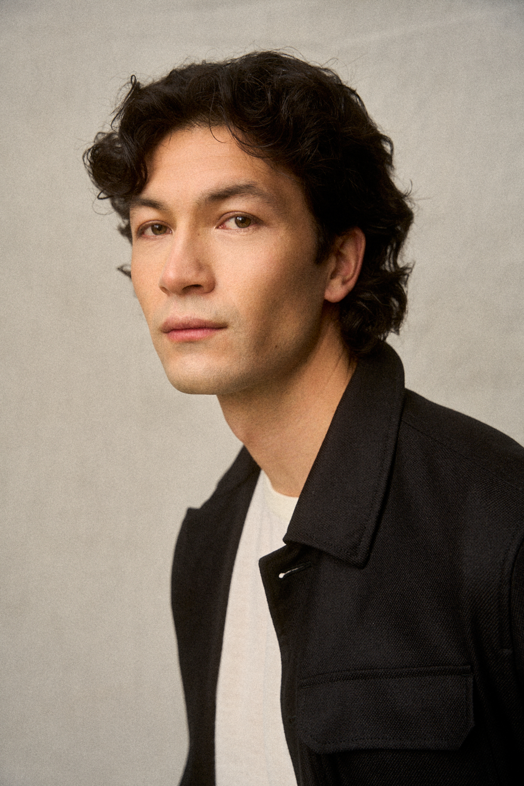 Black Silk-Wool Basketweave Utility Jacket mit Merino Crew Neck, Ansicht 4 — Monokel Berlin