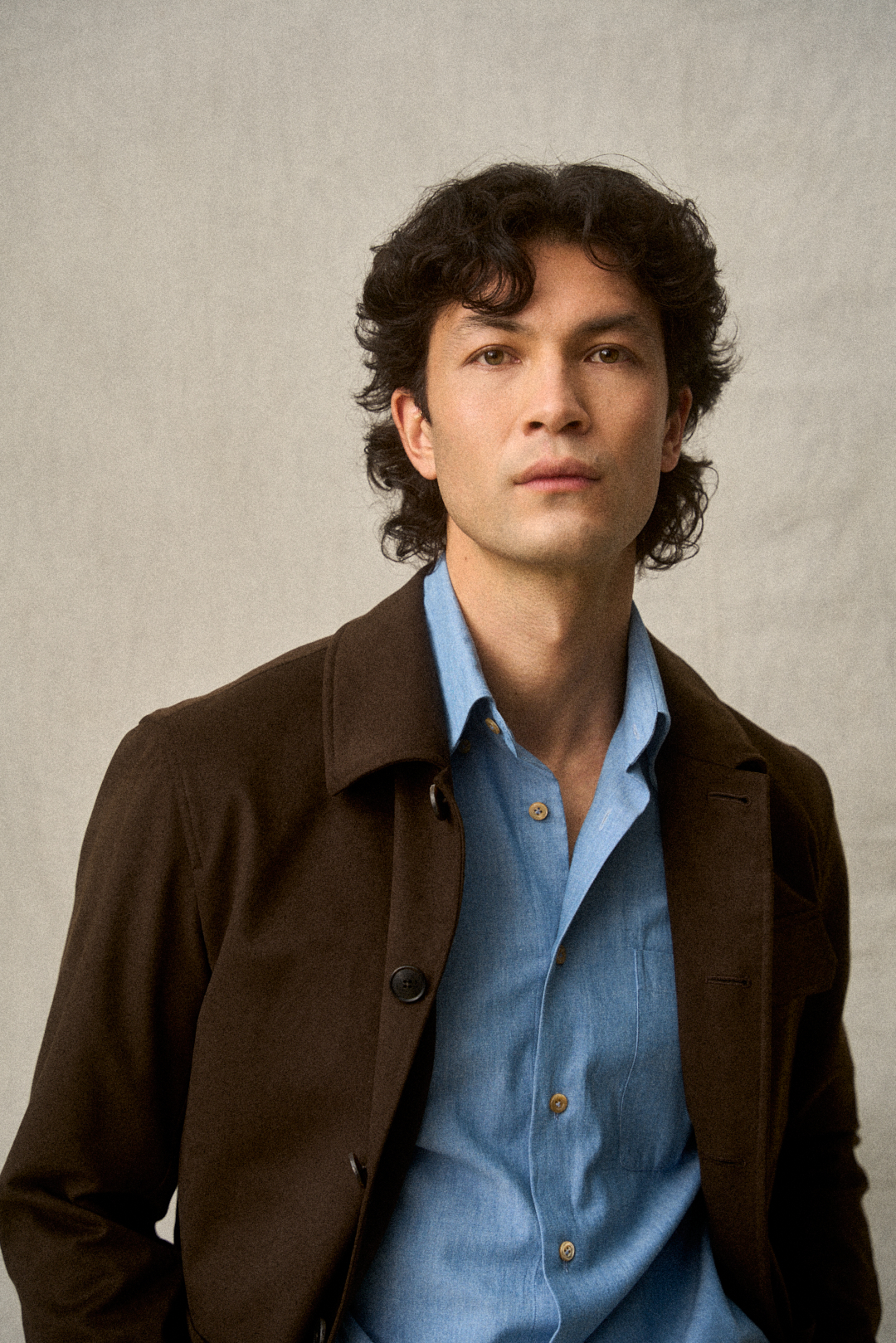 Chocolate Brown Faux Suede Utility Jacket mit Glencheck-Hose, Ansicht 5