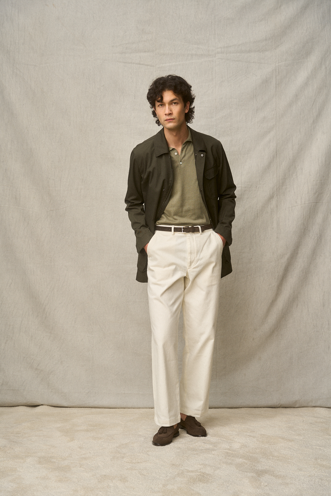 Brown-Sand Glencheck Sakko mit Off-White Chino — Detail