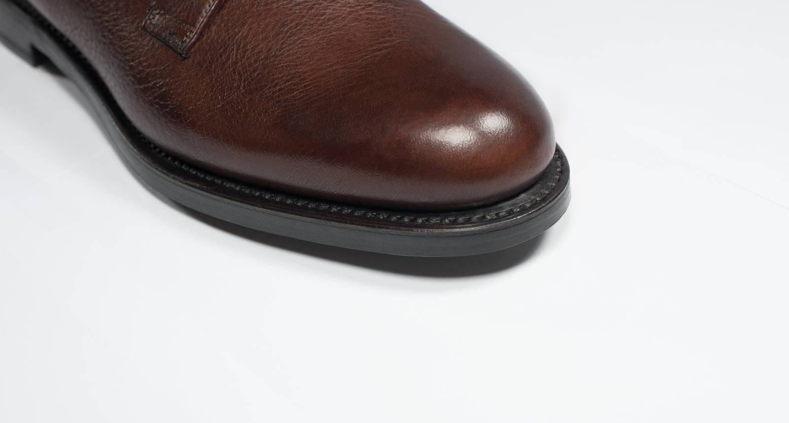 Rahmengenähte Herrenschuhe von Monokel Berlin