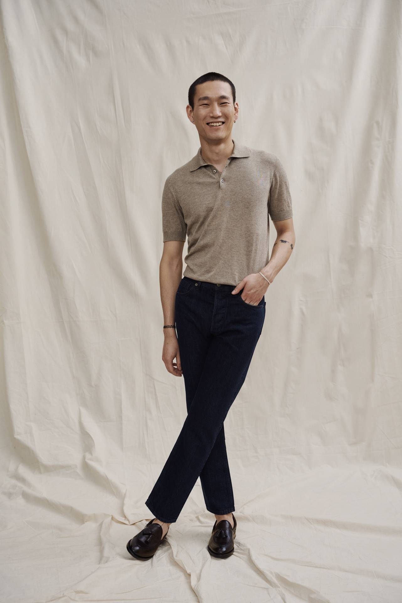 Taupefarbenes Baumwoll-Polo mit Kaschmir