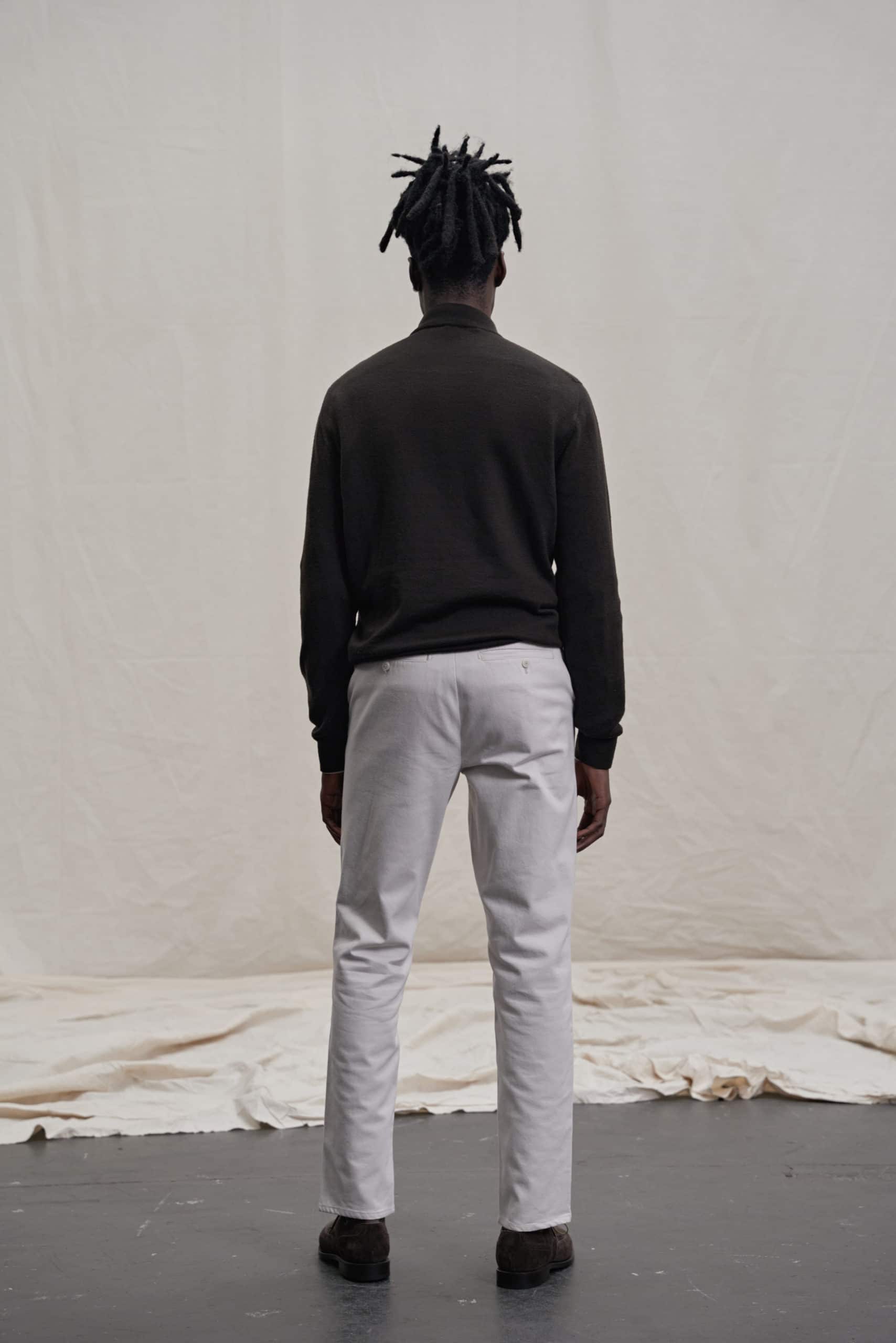 Maßjeans in Indigo — Monokel Berlin SS22