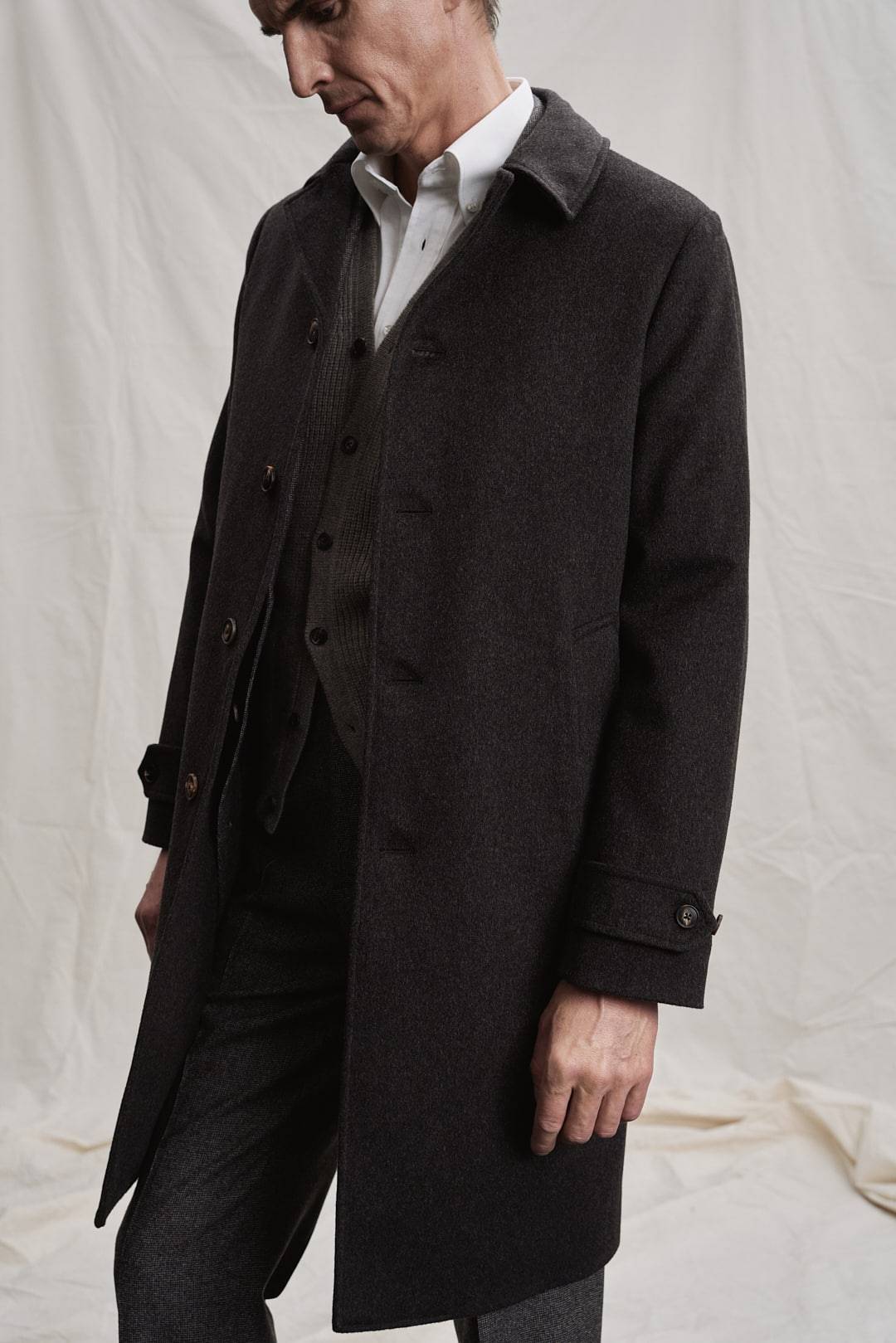 Brauner einreihiger Carcoat nach Maß