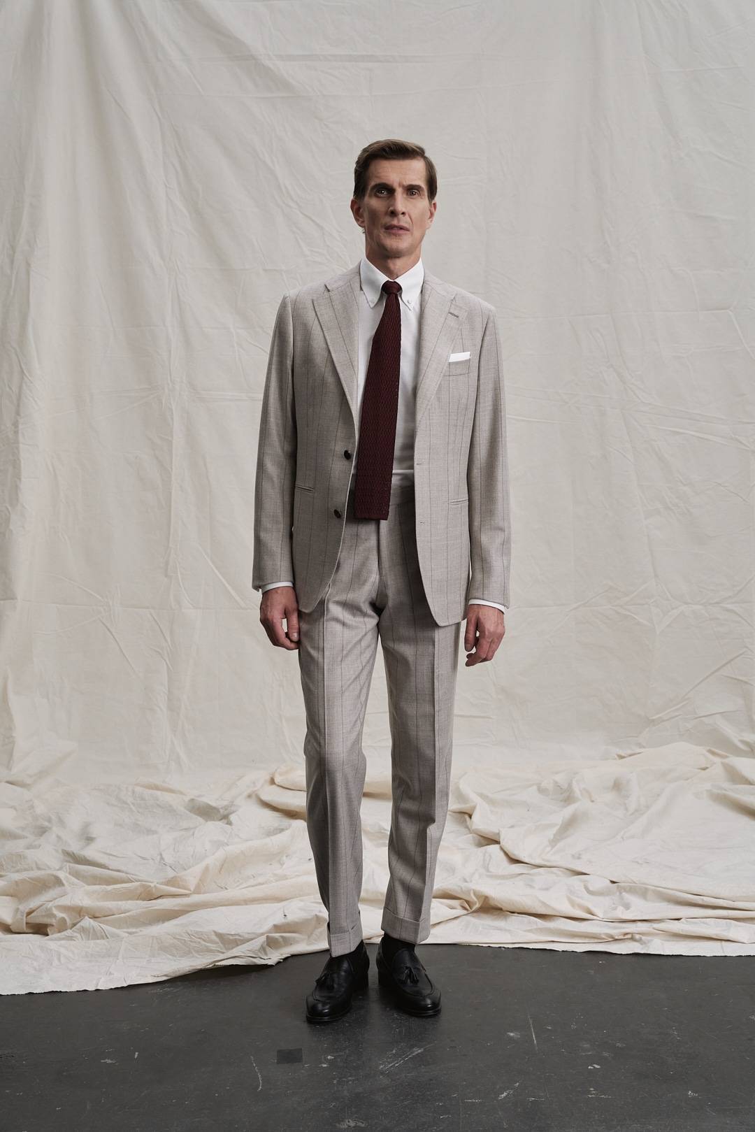 Taupe Melange Latte Stripe Maßanzug — Monokel Berlin