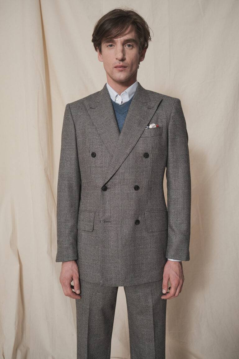 V-Neck extrafine blau-grau melierte Merinowolle Pullover — Monokel Berlin