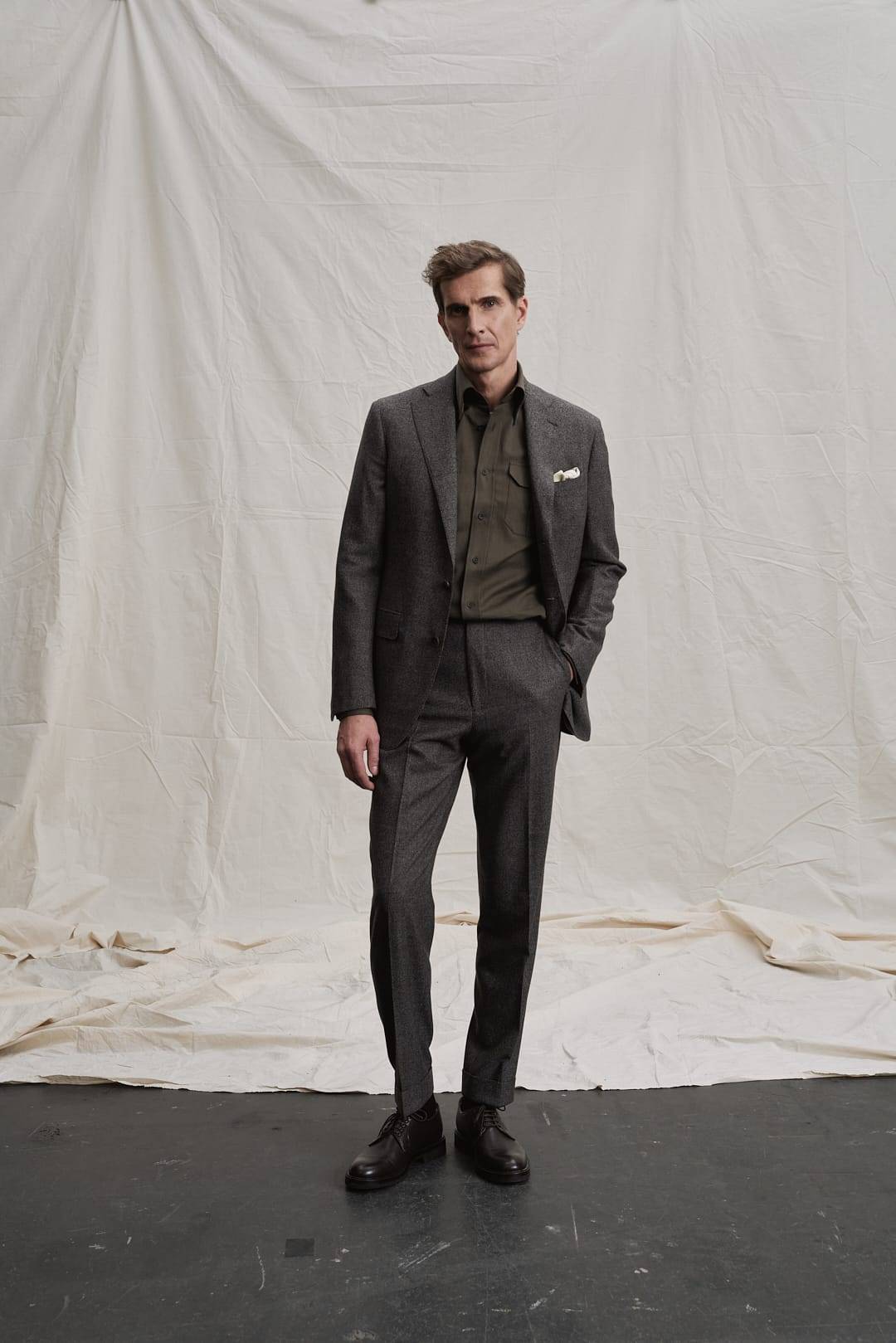 Cedar brown Mouline Wollflanell Maßanzug — Monokel Berlin